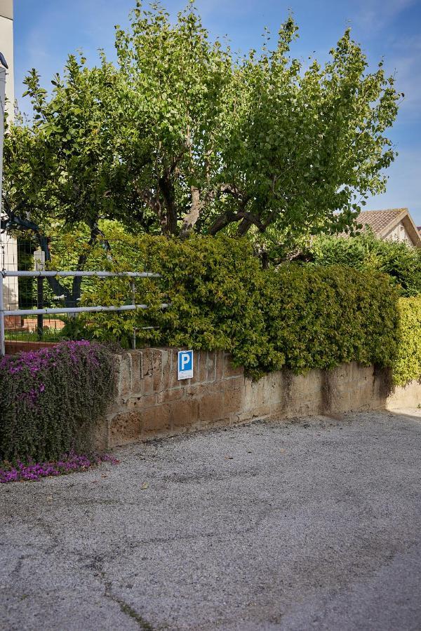 Taverna Del Colle, Tra Relax E Comfort เปสการา ภายนอก รูปภาพ